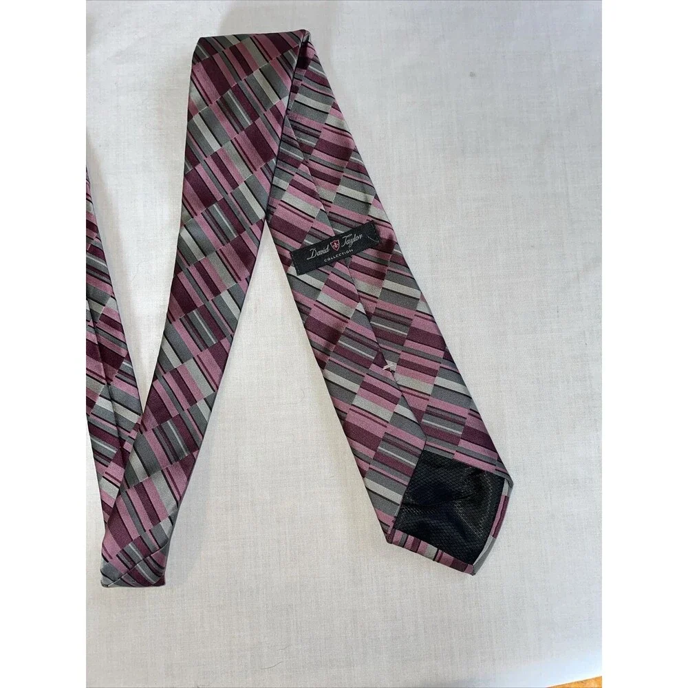 David Taylor Dress Tie Men’s Size 56” Pink Gray 100% Polyester Formal